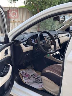 ئێم جی 5